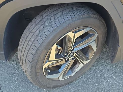 Used 2023 Hyundai Tucson Limited image 45