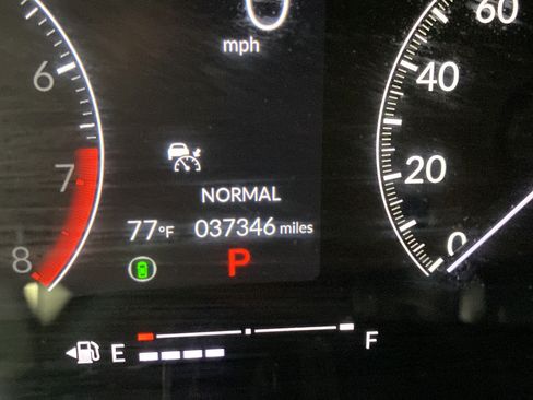 Used 2023 Honda Civic Sport image 10