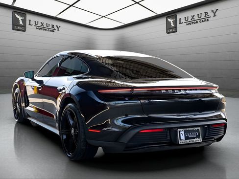 Used 2021 Porsche Taycan 4S AWD/4WD image 6