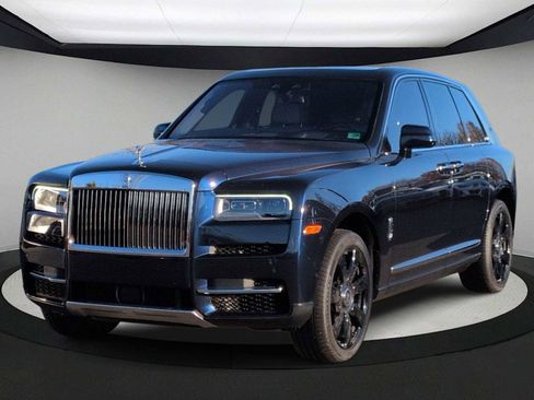 Used 2022 Rolls-Royce Cullinan image 4
