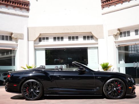 Used 2023 Bentley Continental GT Speed image 5