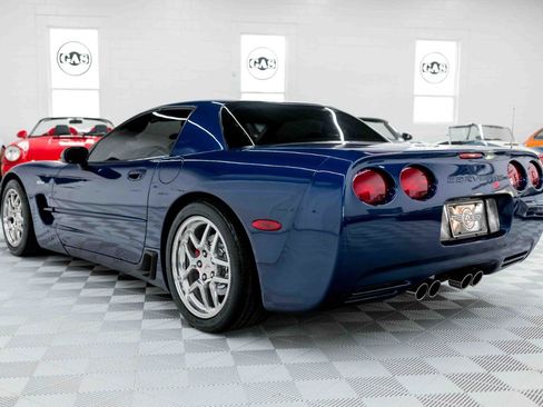 Used 2004 Chevrolet Corvette Z06 w/ Z06 Preferred Equipment Group image 9