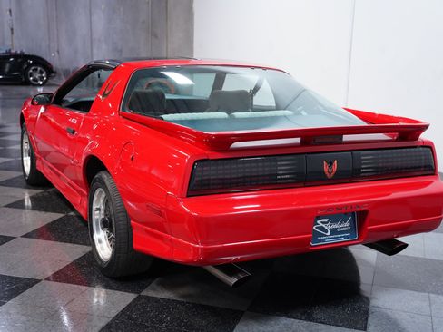 Used 1989 Pontiac Firebird Trans Am RWD image 8