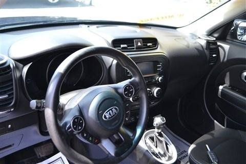 Used 2016 Kia Soul w/ Convenience Package FWD image 13