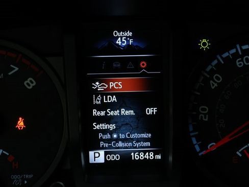 Used 2023 Toyota Tacoma SR image 23