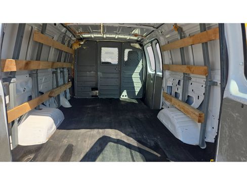 Used 2012 Ford E-250 and Econoline 250 w/ PWR Group RWD image 24
