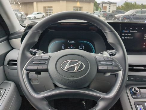 Certified 2025 Hyundai Palisade SEL AWD/4WD image 15