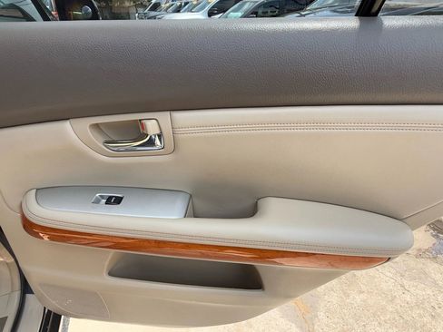 Used 2004 Lexus RX 330 image 24