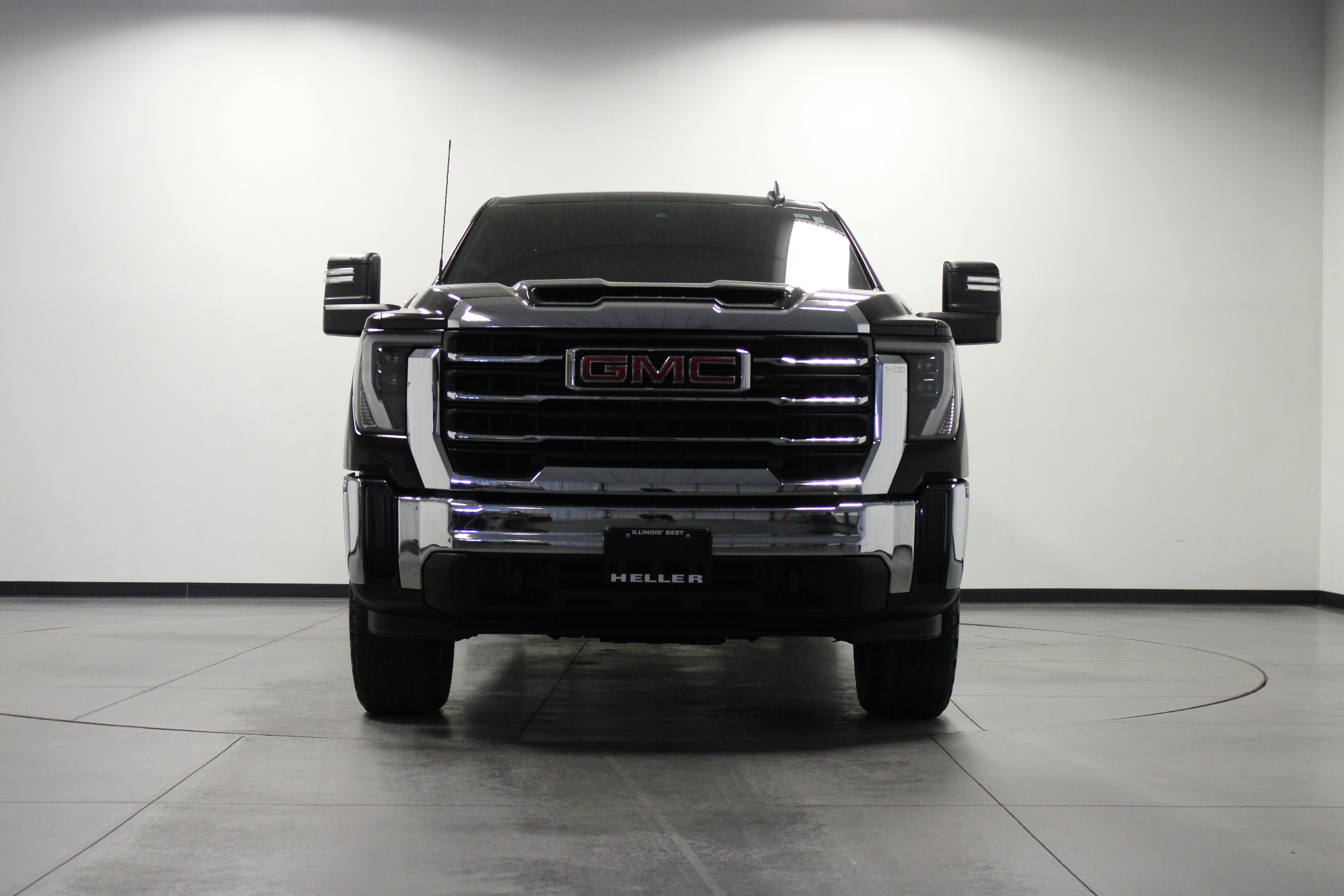 Used 2024 GMC Sierra 2500 SLE AWD/4WD image 9