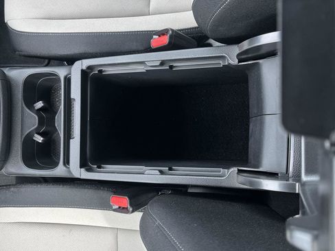 Used 2024 Honda CR-V LX image 23