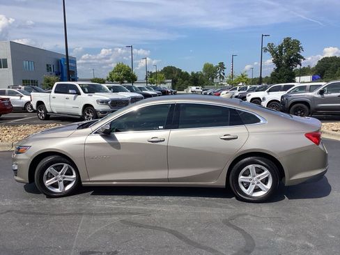 Used 2023 Chevrolet Malibu LT w/ Driver Confidence Package image 6