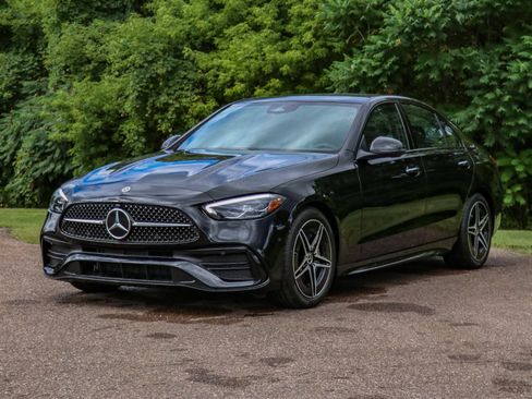 Used 2025 Mercedes-Benz C 300 4MATIC Sedan image 1