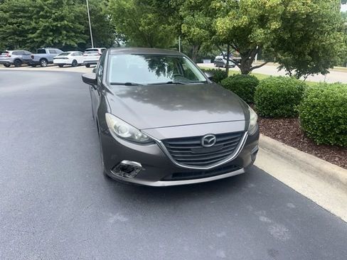 Used 2014 MAZDA MAZDA3 i Touring w/ Technology Package FWD image 2