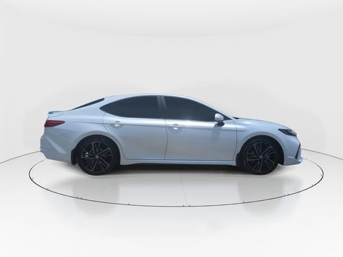 Used 2026 Toyota Camry XSE w/ Premium Plus Package FWD image 9