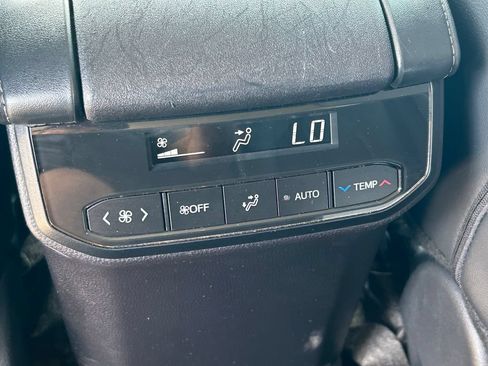 Certified 2026 Toyota Highlander XLE AWD/4WD image 24