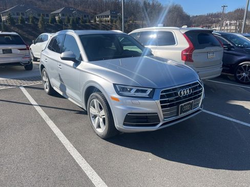 Used 2019 Audi Q5 2.0T Premium Plus w/ Premium Plus Package image 4
