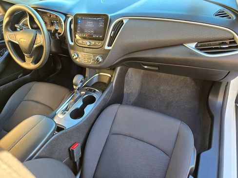 Used 2024 Chevrolet Malibu LT image 20