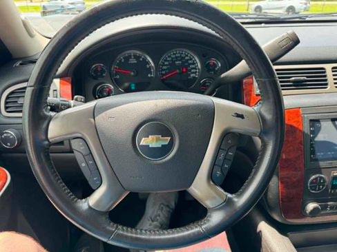 Used 2013 Chevrolet Tahoe LT RWD image 14