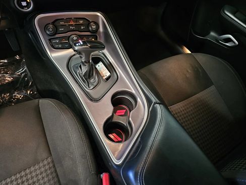 Used 2022 Dodge Challenger GT RWD image 13