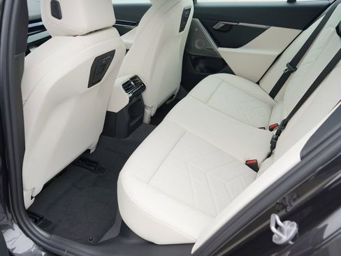 New 2026 BMW 540i xDrive w/ M Sport Package image 19