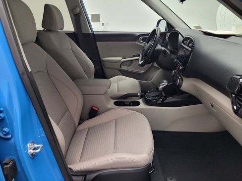 Used 2024 Kia Soul EX image 21