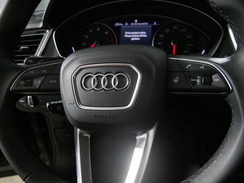 Used 2023 Audi Q5 2.0T Premium w/ Convenience Package image 25