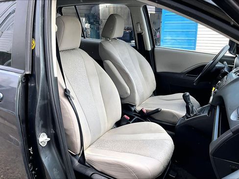 Used 2012 MAZDA MAZDA5 Sport image 8