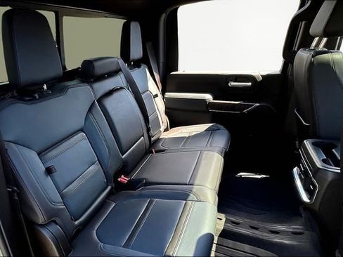 Used 2020 GMC Sierra 2500 Denali w/ Denali Ultimate Package image 17