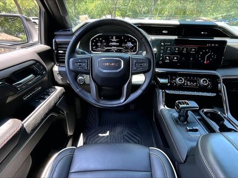Used 2024 GMC Sierra 1500 AT4X w/ AT4X AEV Edition AWD/4WD image 8
