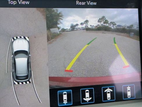 Used 2020 Maserati Levante S GranSport image 12