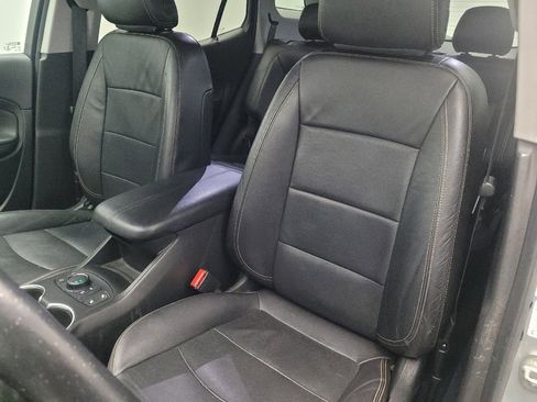 Used 2021 GMC Terrain SLT image 17