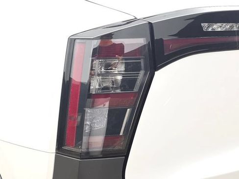 Used 2026 Nissan Kicks SV FWD image 35