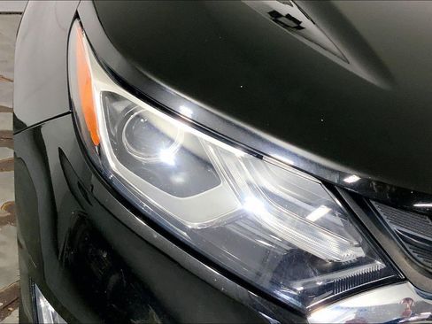 Used 2019 Chevrolet Equinox LS w/ LS Convenience Package AWD/4WD image 26