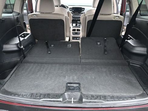 Used 2022 Honda Pilot Elite image 18