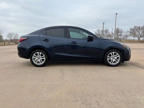 Used 2016 Scion iA FWD image 23