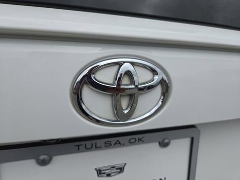 Used 2024 Toyota RAV4 XLE FWD image 30
