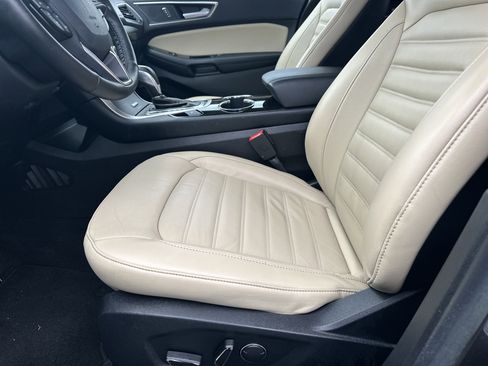 Used 2017 Ford Edge SEL w/ Equipment Group 201A image 10