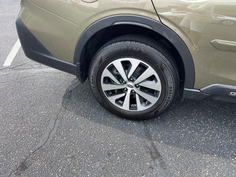 Used 2020 Subaru Outback Premium AWD/4WD image 15