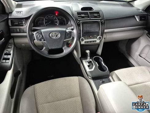 Used 2013 Toyota Camry LE FWD image 10