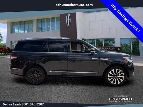 Used 2022 Lincoln Navigator Reserve AWD/4WD image 8