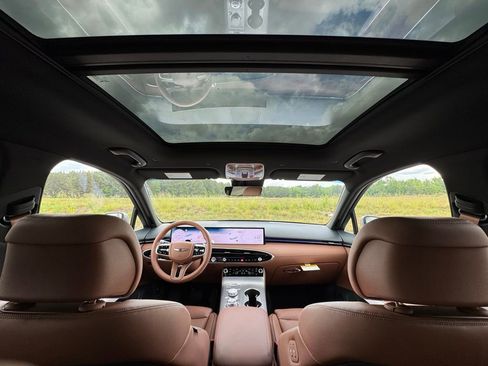 New 2026 Genesis GV70 2.5T Advanced AWD/4WD image 3