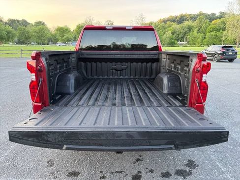 Used 2024 Chevrolet Silverado 1500 LT AWD/4WD image 25