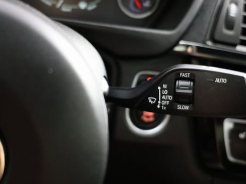 Used 2019 BMW M4 CS w/ Executive Package image 25