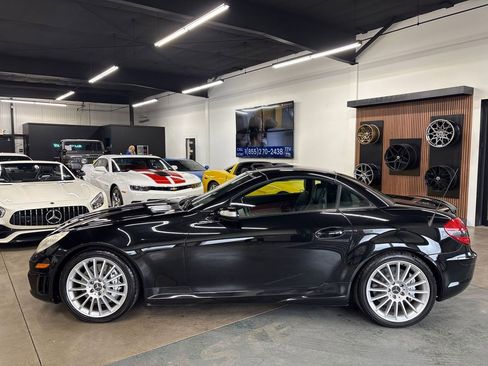Used 2005 Mercedes-Benz SLK 55 AMG image 7