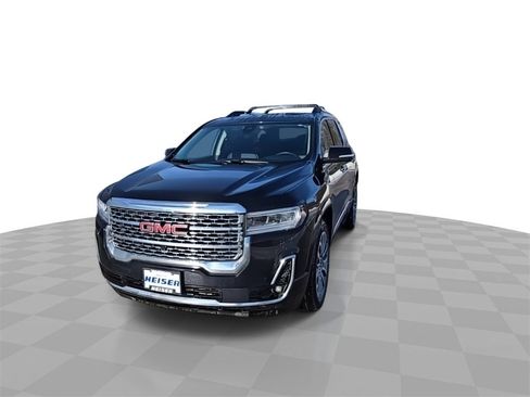 Used 2023 GMC Acadia Denali w/ Denali Ultimate Package image 3