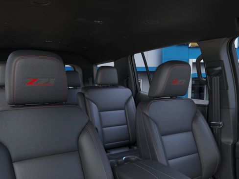 New 2026 Chevrolet Traverse Z71 w/ LPO, Floor Liner Package image 34