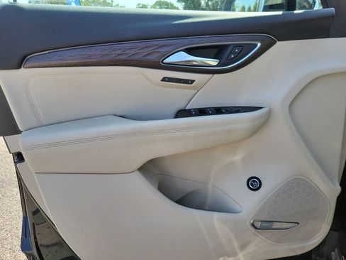Certified 2023 Buick Envision Avenir AWD/4WD image 18