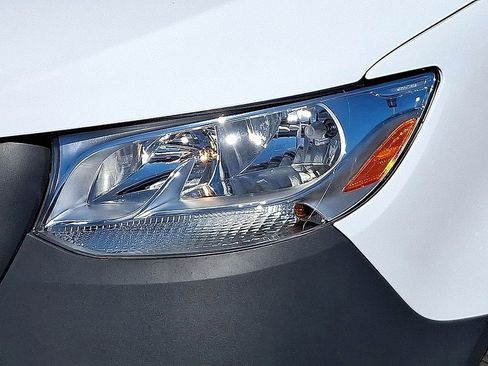 Used 2025 Mercedes-Benz Sprinter 2500 image 8