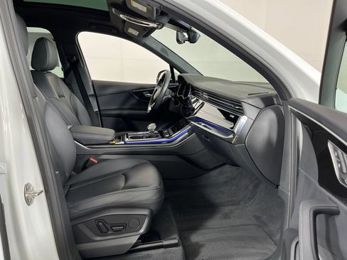 Used 2025 Audi Q7 3.0T Premium Plus AWD/4WD image 6
