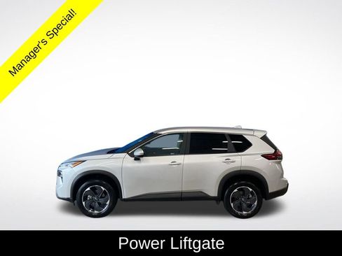 Used 2025 Nissan Rogue SV AWD/4WD image 15
